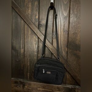 Multi Sac crossbody, great condition
